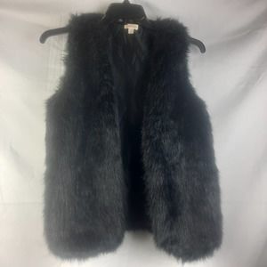 Decree Black Faux Fur sleeveless vest w/ pockets  Med